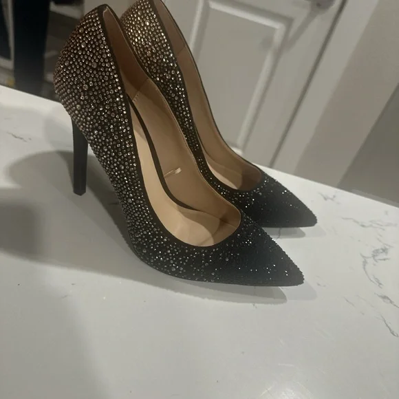 Aldo Black and Gold Studded Heels - Picture 9 of 9